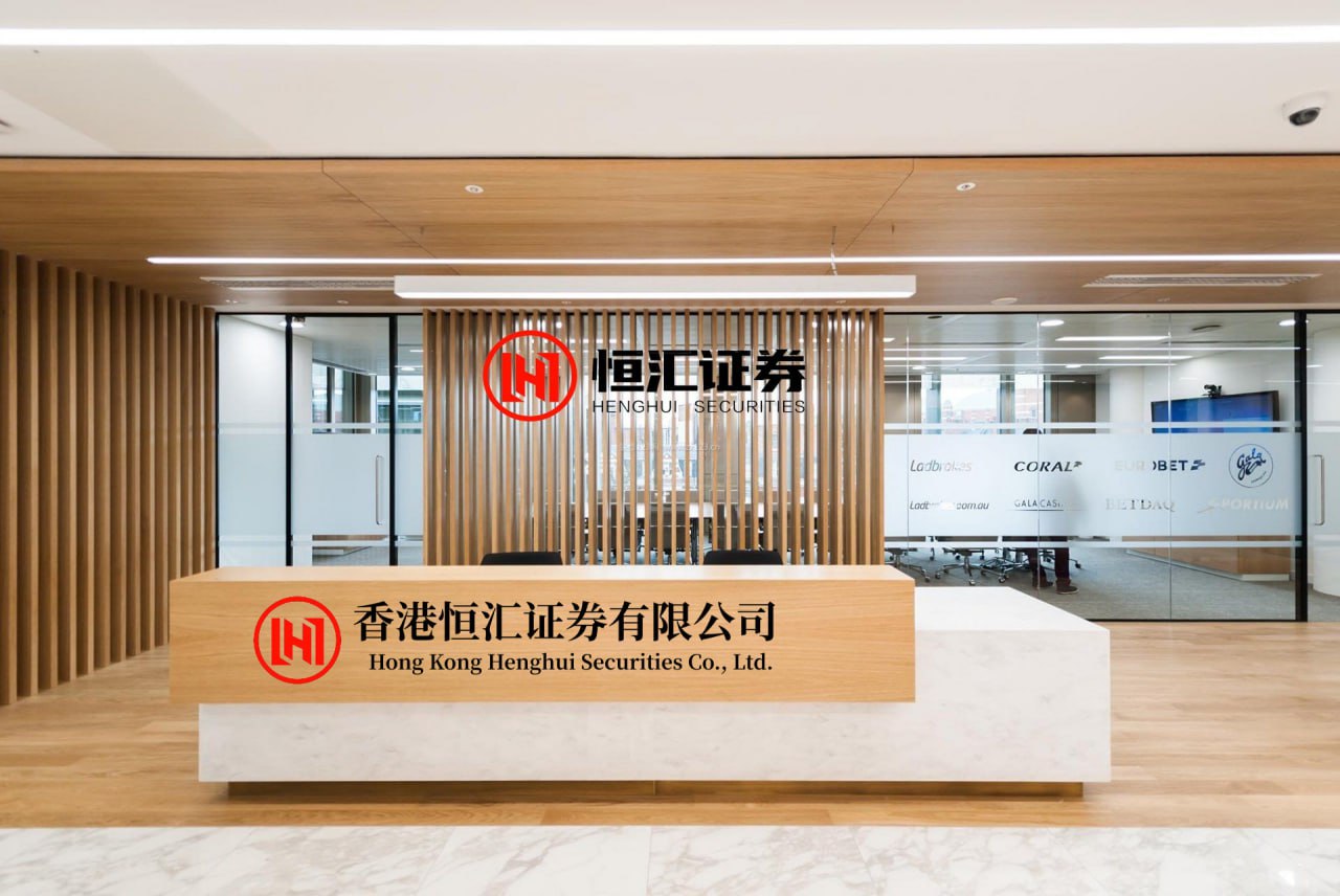 升鸿网 黄金交易提醒：美联储按兵不动，“沃什的措辞太复杂”？金价先涨为敬！今晚聚焦PCE数据